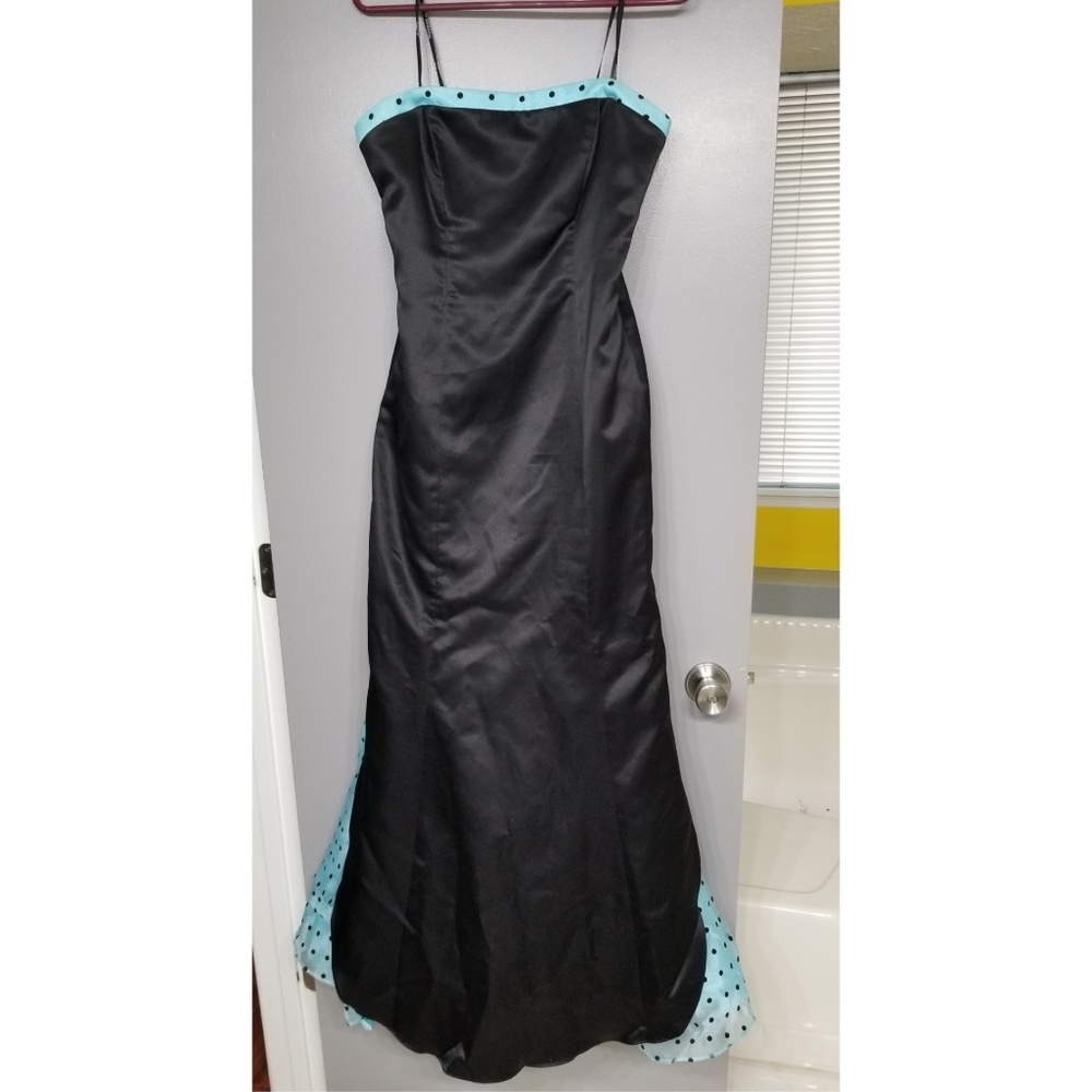 Morgan & Co strapless dress